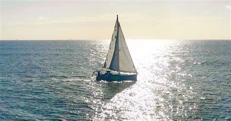 How safe is solo sailing