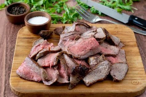 How should tri tip be cooked