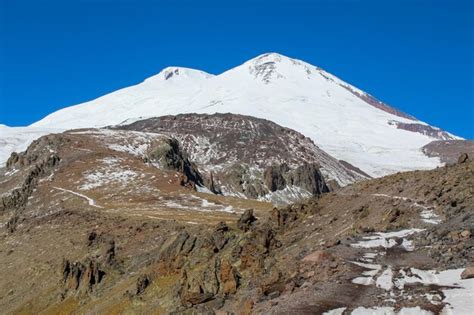 How tall is elbrus
