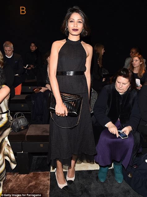 How tall is freida pinto