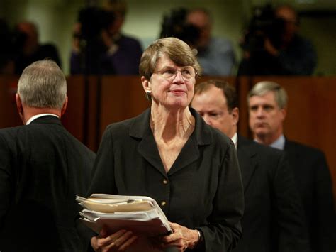 How tall is janet reno