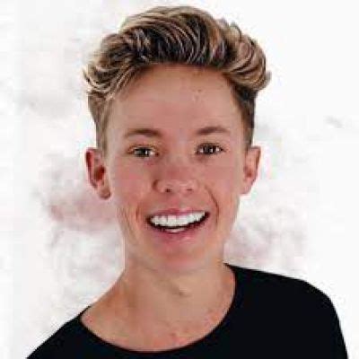 How tall is tanner fox