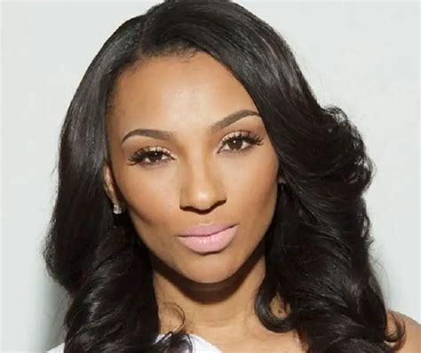 Tara Wallace’s bio includes information on her height and birthday. Before LHHNY, Tara Wallace had a 13-year relationship with a rapper. The Wedding of Tara Wallace’s Boyfriend; In 2016, Tara Wallace became pregnant for the second time, this time with Peter Gunz. Tara Wallace Backs Amina: The Love Triangle Is Still On Good Terms