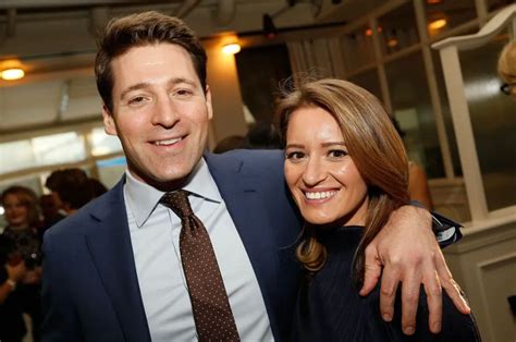 How tall is tony dokoupil