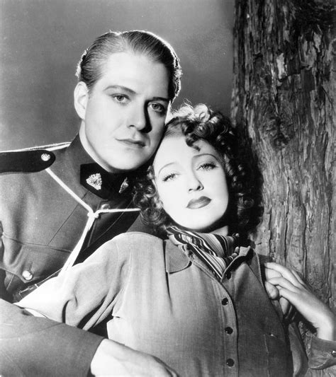How tall was nelson eddy