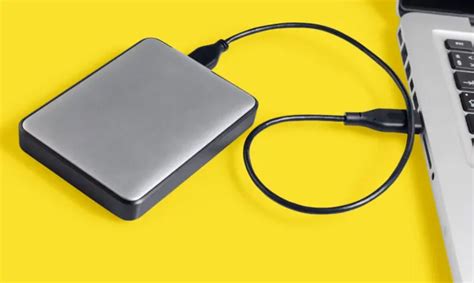 How to Access an External Hard Drive on Windows 10