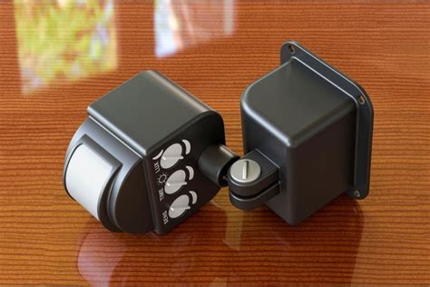 How to Adjust Motion Sensor Lights Setick
