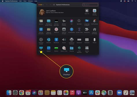 How to AirPlay From a MacBook to a TV