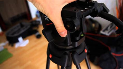 How to Attach Manfrotto Tripod Head - YouTube