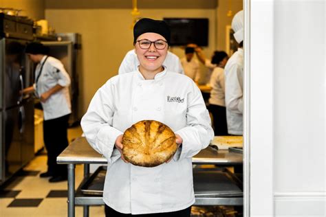 How to Become a Bakery Chef - Becomeopedia