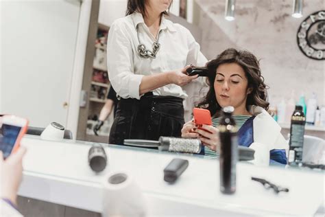 How to Break Up with Your Hair Stylist Gracefully