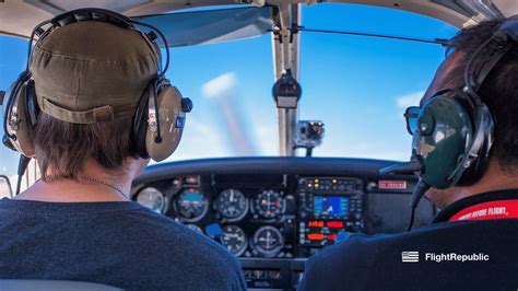 How to Build Confidence During Pilot Training