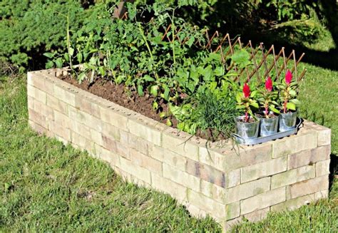 How to Build a Brick Planter Home Improvement …