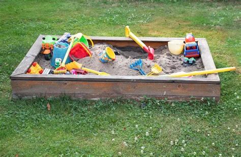 How to Build a DIY Kids Sandbox [+Pictures] · How to Build a DIY Kids