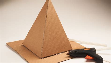 How to Build a Pyramid for a School Project Sciencing