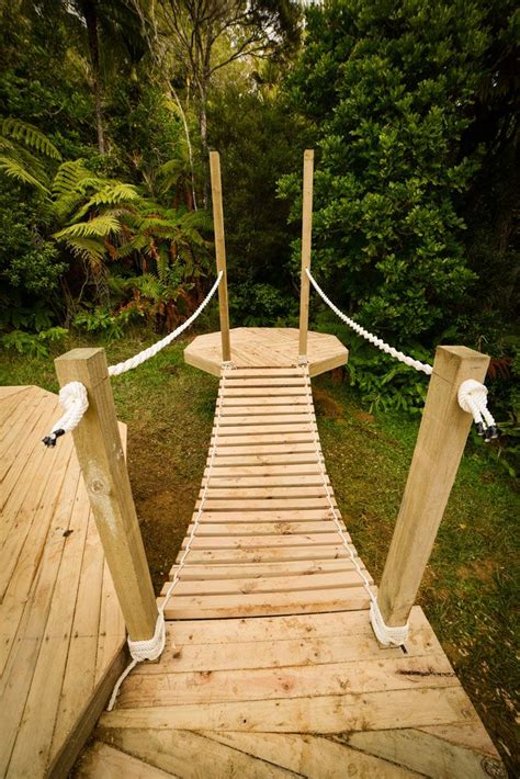 How to Build a Rope Bridge with Planks Detailed in Short Guide (2025)