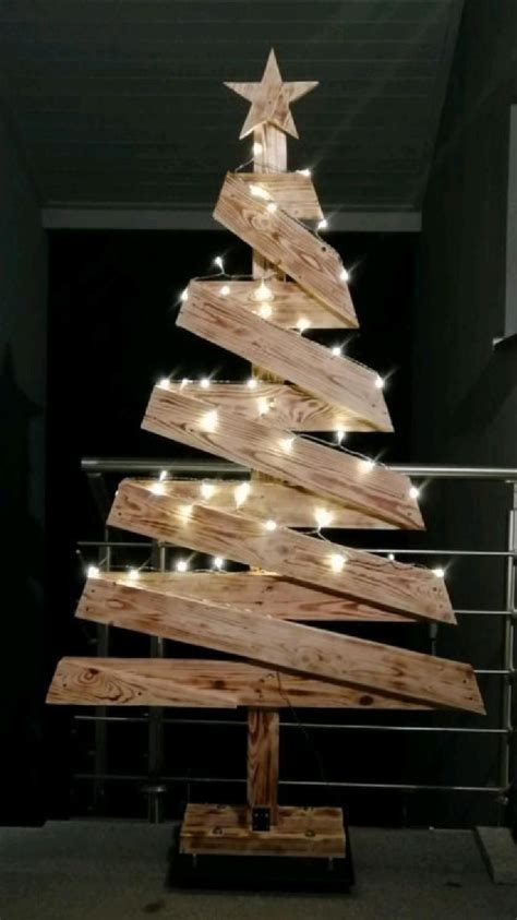 How to Build a Wooden Christmas Tree Centerpiece howtos DIY