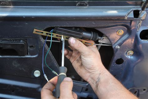 How to Change a Door Lock and Repair a Door Lock Cylinder