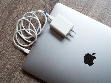How to Charge a MacBook Pro Correctly