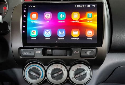 How to Choose a Car Head Unit - Lifewire