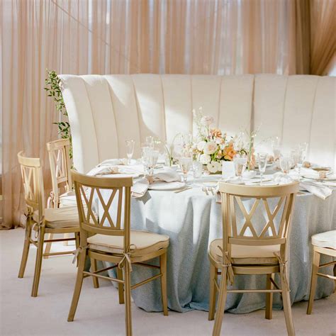 How to Choose the Right Wedding Reception Tables - Brides