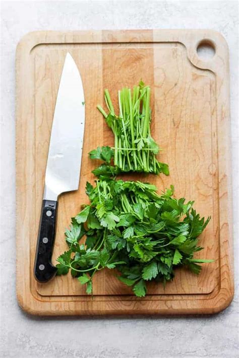 How to Chop Parsley {Step-by-Step …