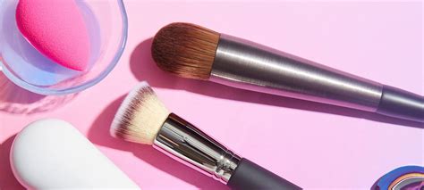 How to Clean Makeup Brushes - L’Oréal Paris