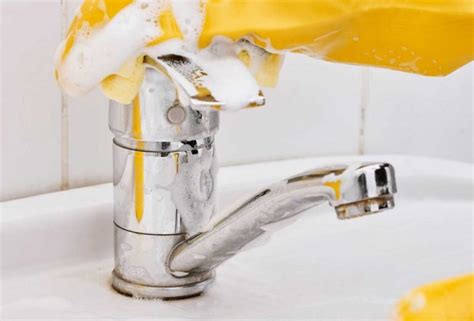 How to Clean Tarnished Chrome Faucets - Amarco …