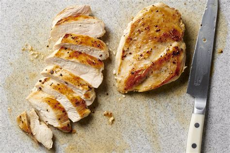 How to Cook Tender & Juicy Pork Chops in the Oven