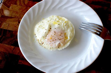 How to Cook an Egg Breakfast in the Microwave
