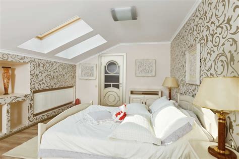 How to Cure a Slanted Ceiling in a Feng Shui Bedroom