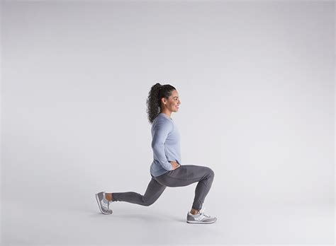 How to Do Reverse Lunge Benefits Tips Techniques and Variations