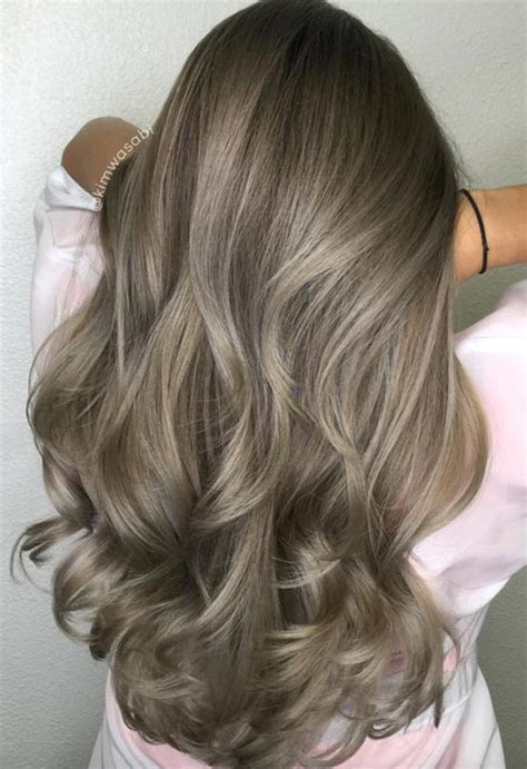 How to Dye Hair Ash Blonde at Home - Glowsly