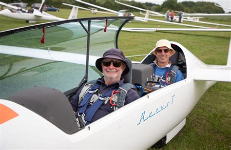 How to Enter Gliding Competitions