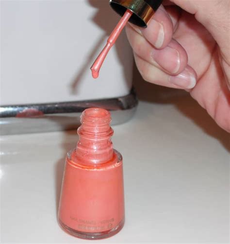 How to Fix Thick Nail Polish - Bellatory