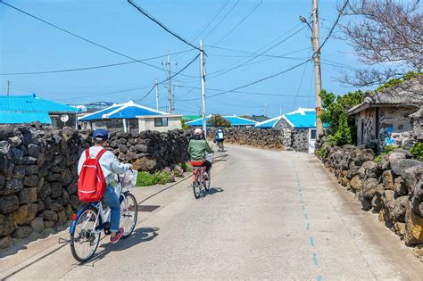 How to Get Around Jeju Island for Tourists [2024]