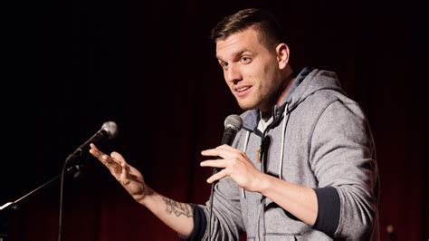 How to Get Tickets to Chris Distefano’s 2024 Tour - Yahoo