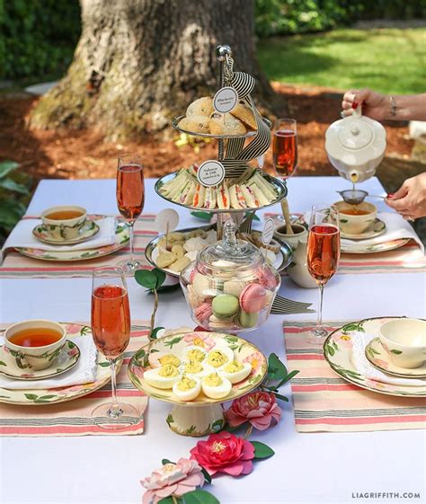 How to Host an English Style High Tea: 14 Steps (with Pictures)