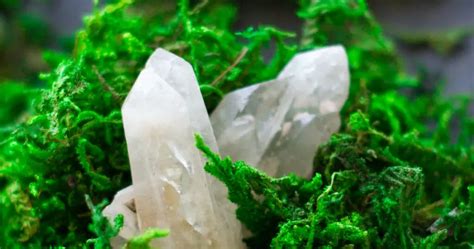 How to Identify Clear Quartz Crystal - QSI Quartz