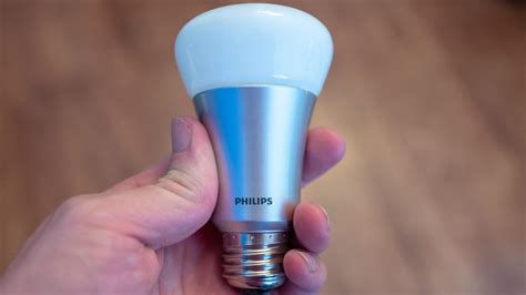 How to Install Smart Light Bulbs