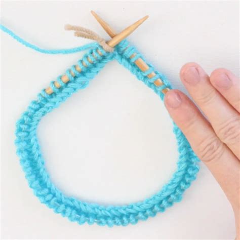 How to Knit in the Round