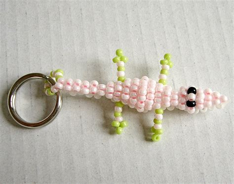 How to Make Beaded Keychains 30 Tutorials with Patterns Guide