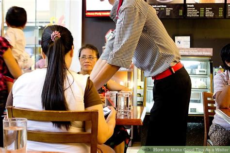 How to Make Good Tips As a Waiter: 7 Steps (with Pictures)