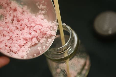 How to Make Homemade Bath Salts for Gifts + 5 …