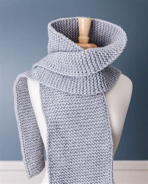 How to Make a Knitted Scarf Using Only the Knit Stick Knitting Tips