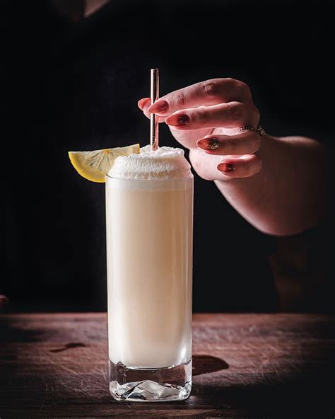 How to Make a Ramos Gin Fizz Cocktail Recipe - Let