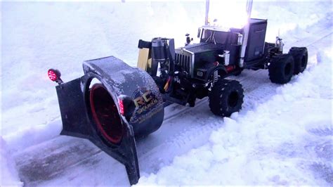 How to Make a Snow Plow For a Rc Truck? - prettymotors.com