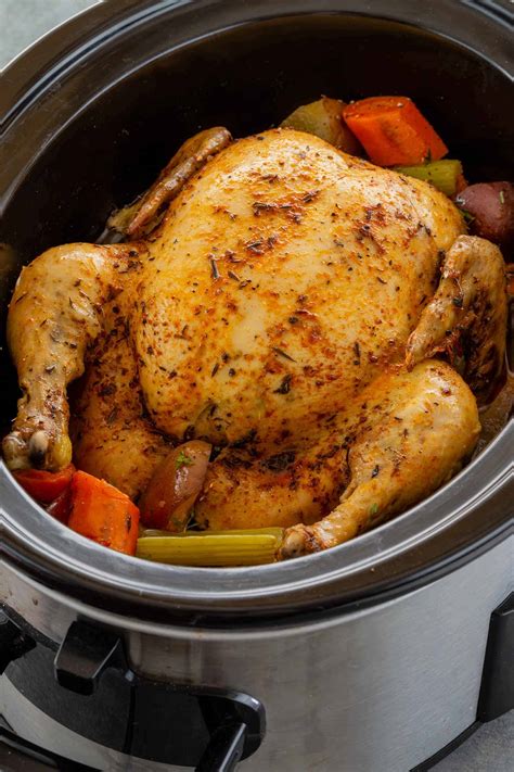 How to Make a Whole Chicken in a Slow Cooker - Recipe …