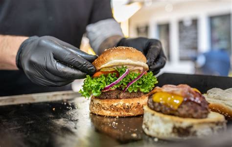 How to Open a Burger Joint Small Business - Chron.com