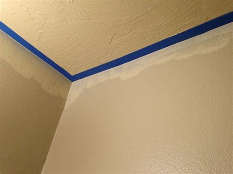 How to Paint a Straight Border on Interior Walls Home